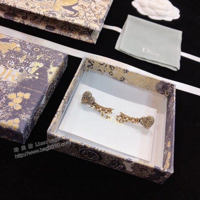Dior飾品 迪奧經典熱銷爆款 dior系列愛心耳環耳釘  zgd1382